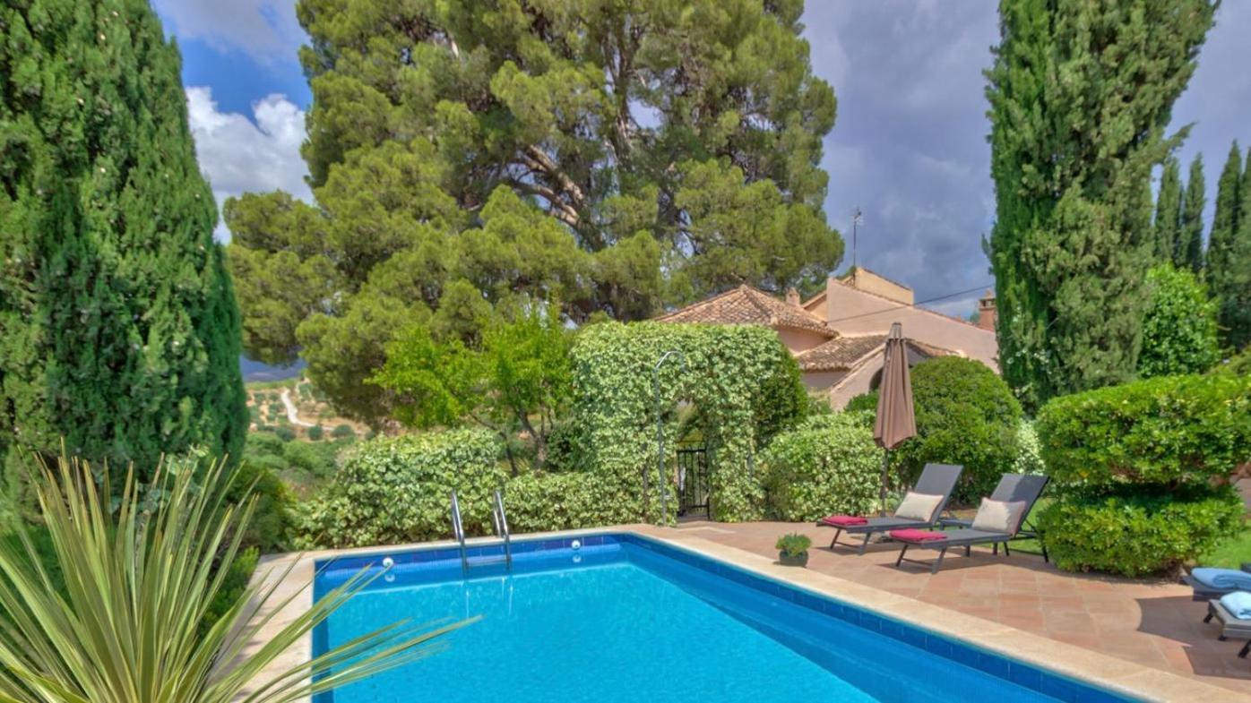 Cortijo El Pino Retreat Bed & Breakfast Albuñuelas Екстериор снимка