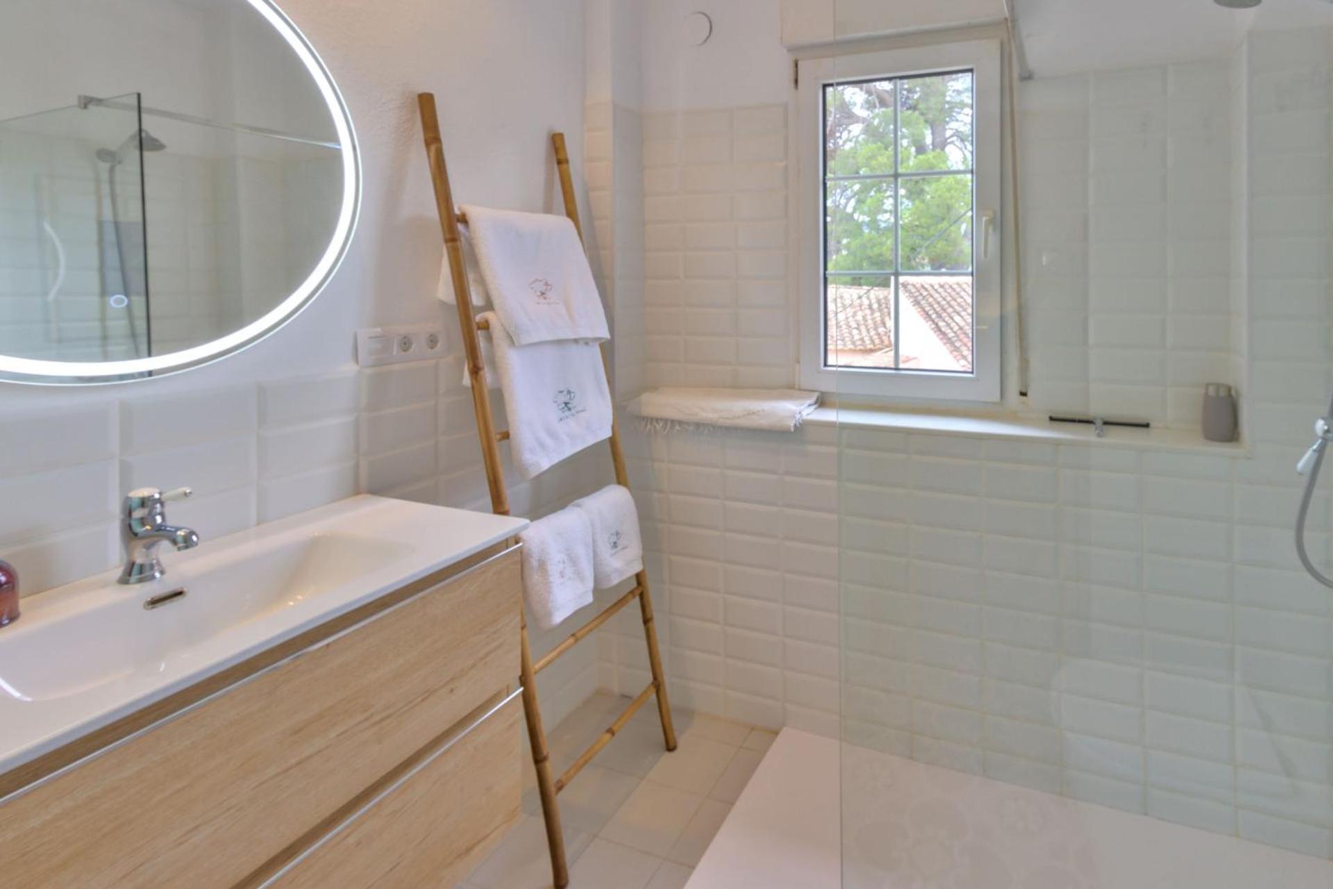 Cortijo El Pino Retreat Bed & Breakfast Albuñuelas Екстериор снимка